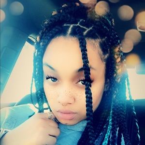 Meet your Posher, Quihara